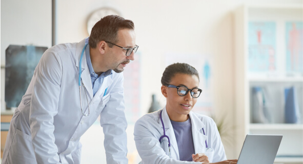 Ensuring 24/7 Reliability for a High-Traffic Healthcare SaaS Solution 